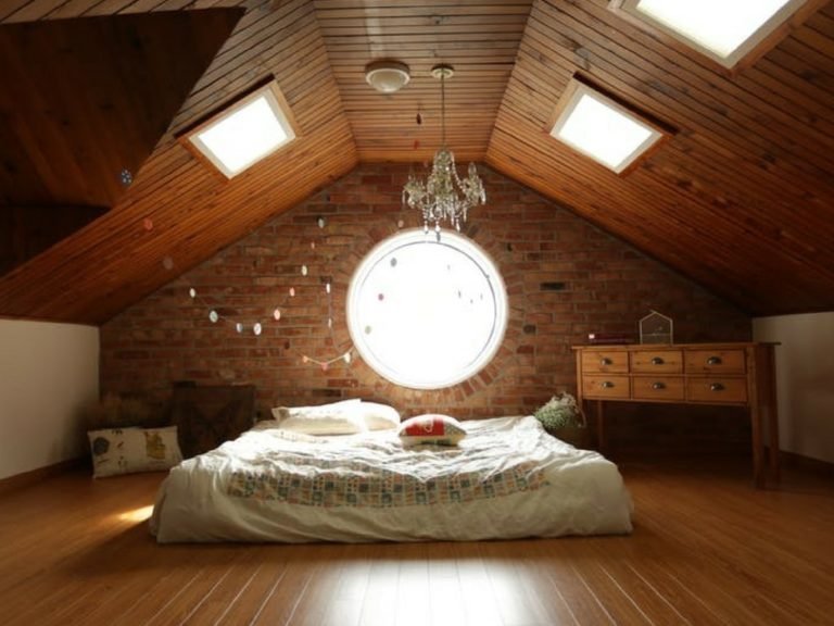 hardwood flooring in beautiful bedroom