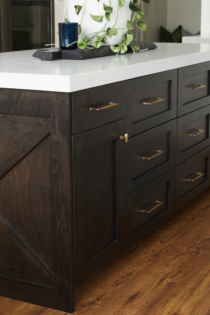 farmhouse kitchen island